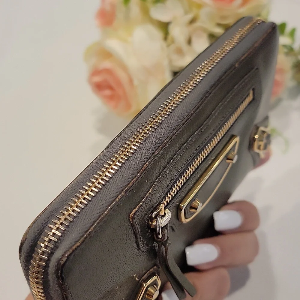 Authentic Balenciaga zippy wallet - Picture 5 of 10